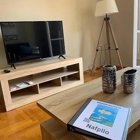 Maison Nafplio, Chic In The Old Town Lejlighed