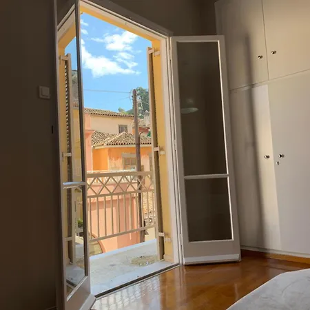 Apartment Maison Nafplio, Chic In The Old Town *