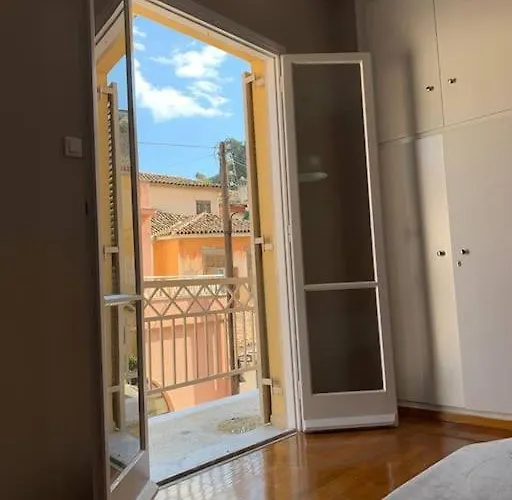 Maison Nafplio, Chic In The Old Town Apartamento