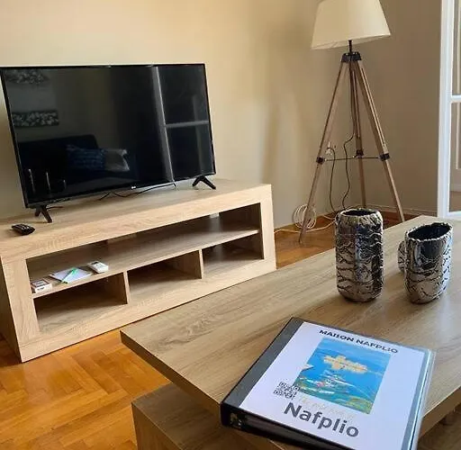 Maison Nafplio, Chic In The Old Town Apartamento